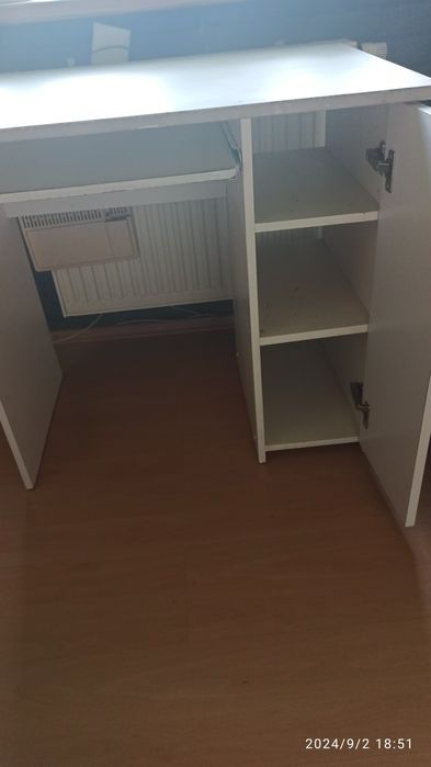 Biurko biało szare