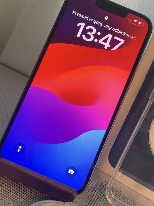 Iphone 13-256GB-niebieski-super stan-akcesoria