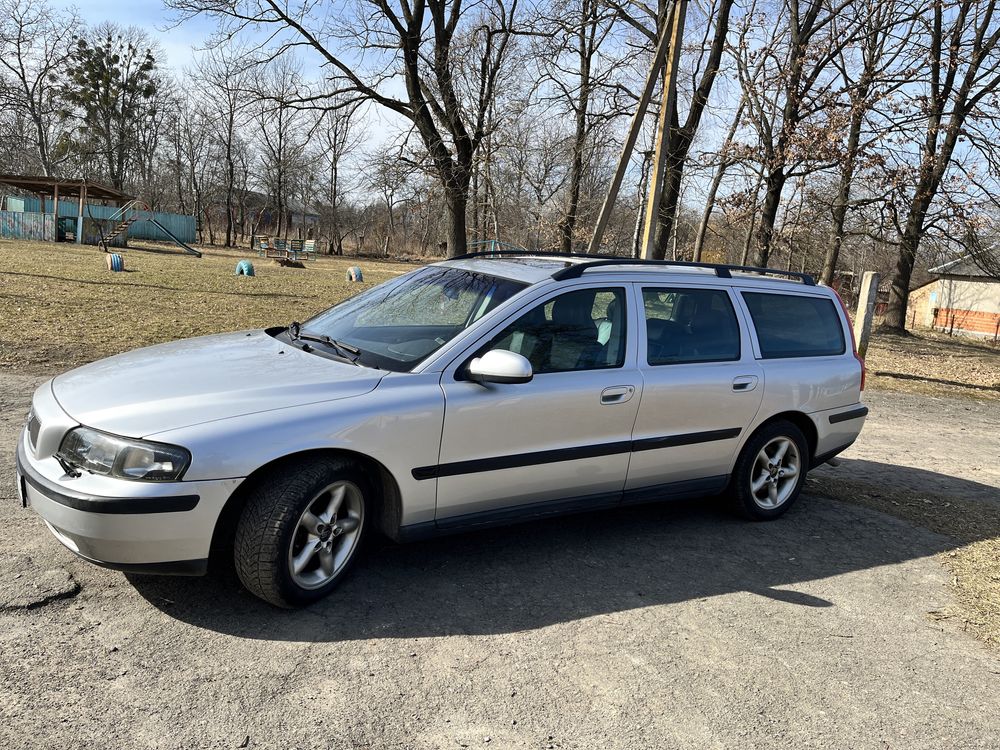 Volvo V70 2.4 бензин