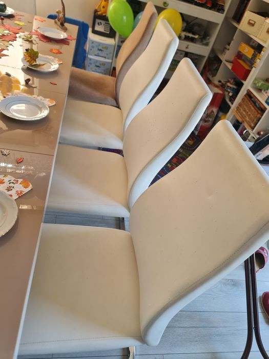 10 krzeseł stołowych