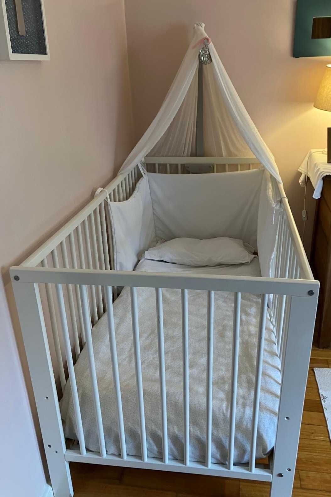Cama de grades + colchão