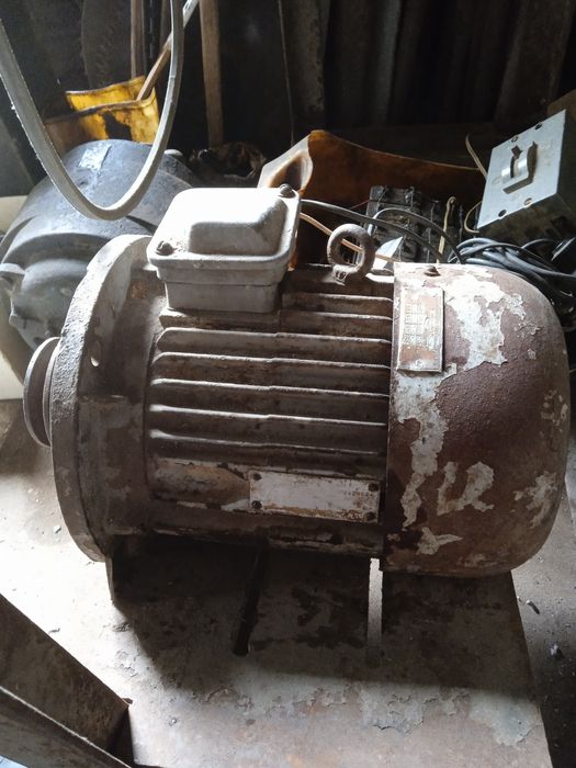 Электродвигатель и асинхронный  2,3квт, 380