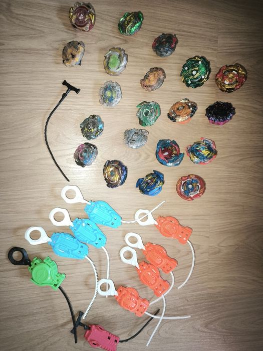 Beyblades e arena