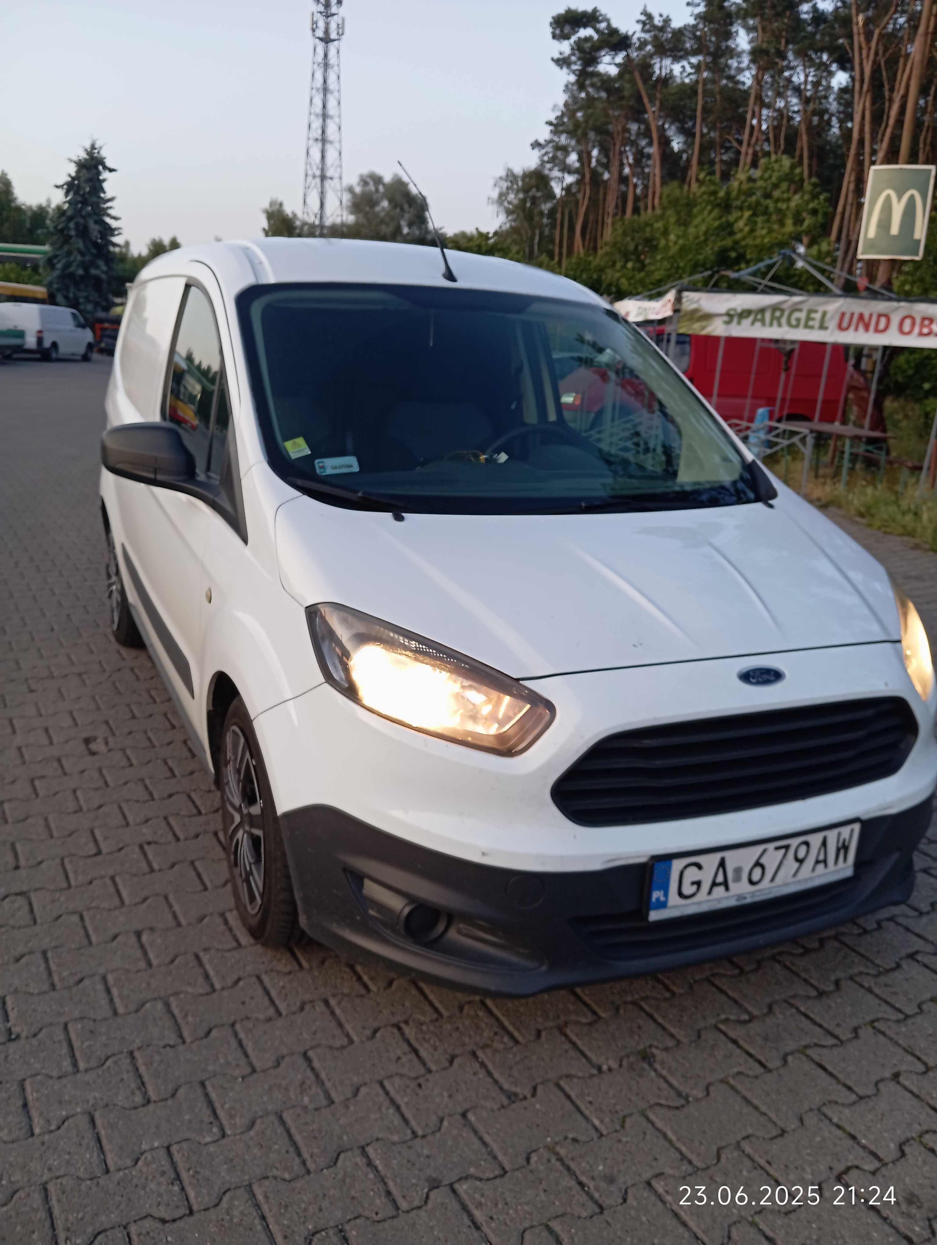 Ford Transit Courier 1.0 z gazem Prinse.