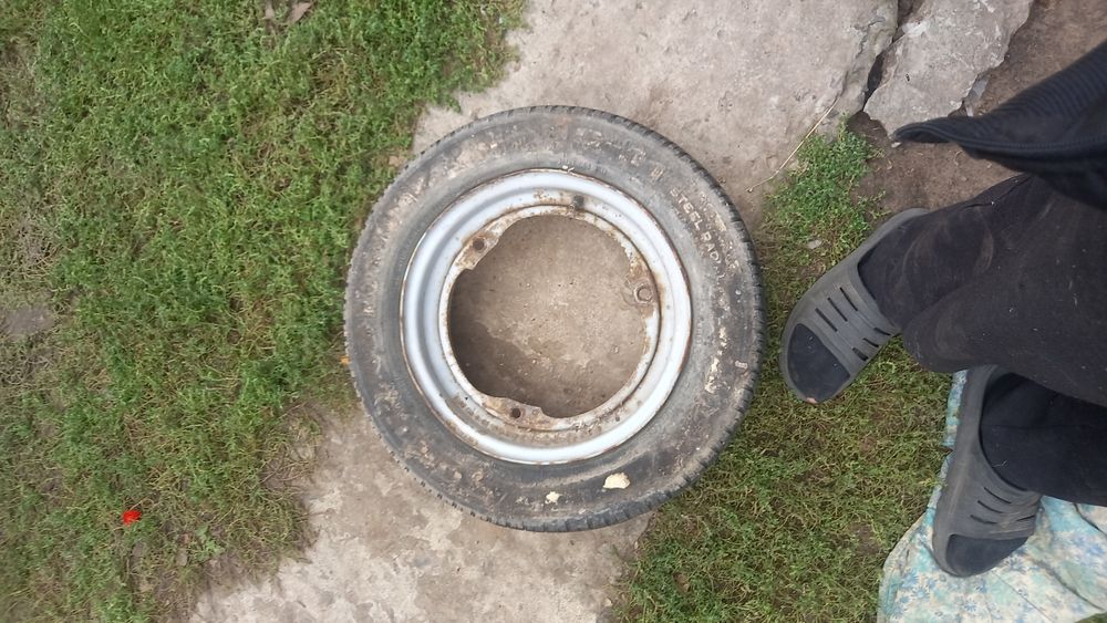 Продам колеса таврія славута пару