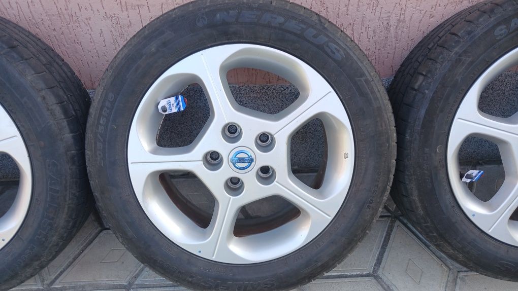 Оргінальні диски титани Nissan Leaf 5/114.3 R16