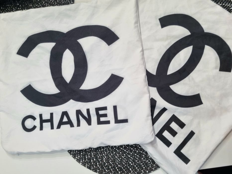 Poszewki chanel białe 45x40 2szt