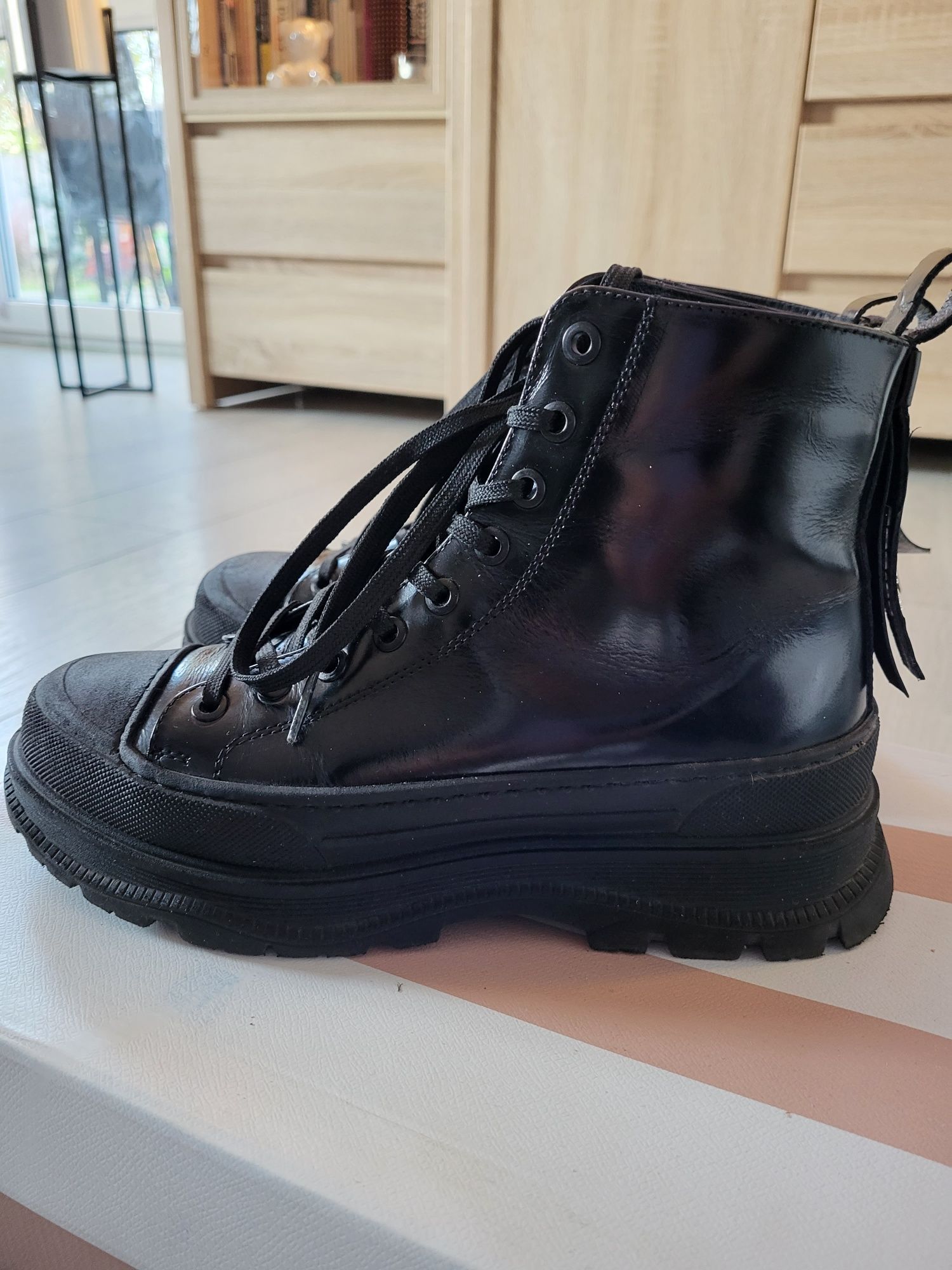 Carinii czarne botki  trampki wysokie ze skóry naturalnej r.37