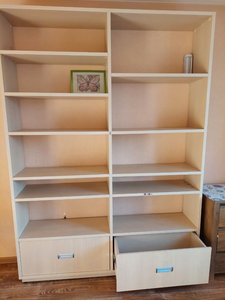 Комод стелаж полиці для книжок