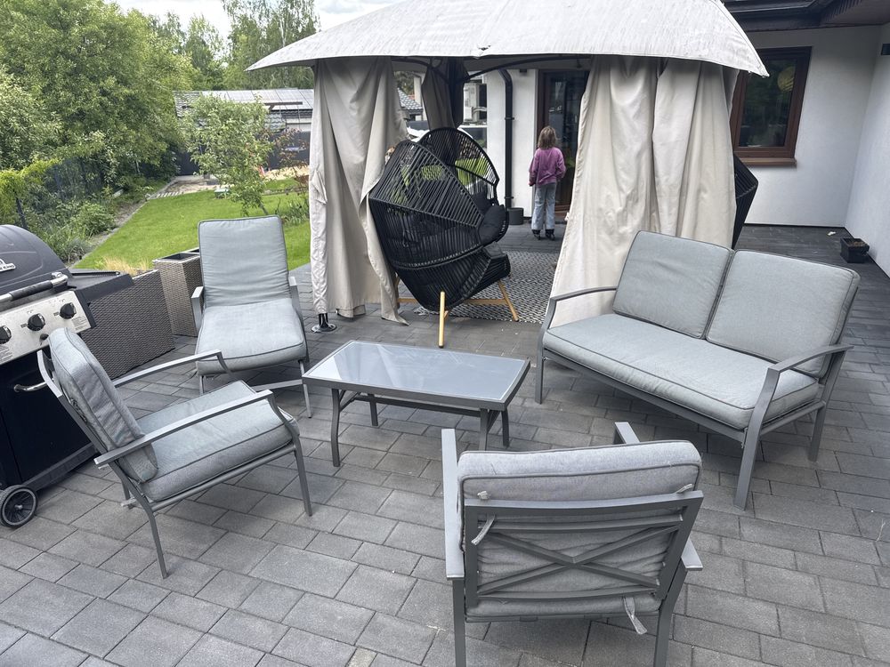 Sprzedam zestaw mebli ogrodowych aluminiowych