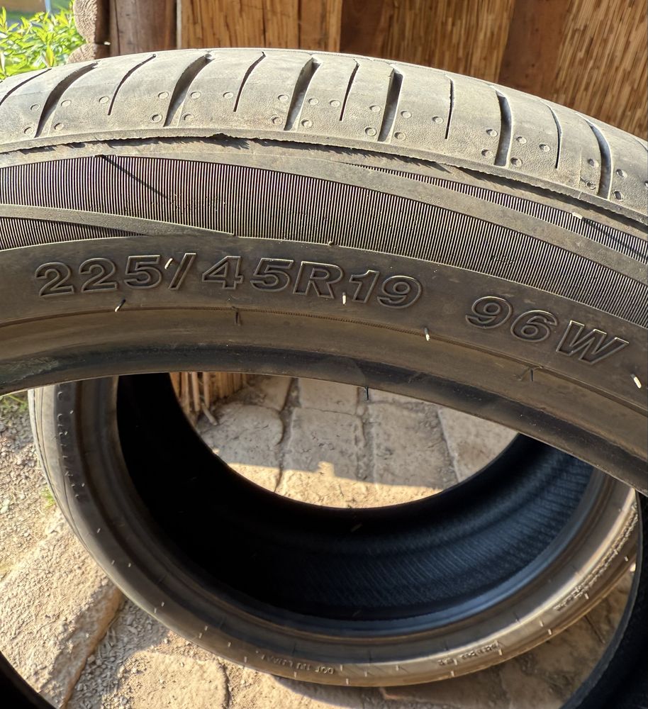 Opony letnie Goodride 225/45/19. Super stan