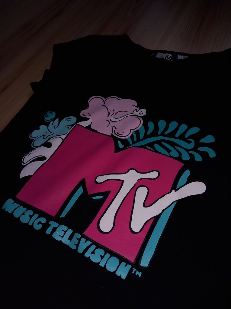 T - shirt z M TV