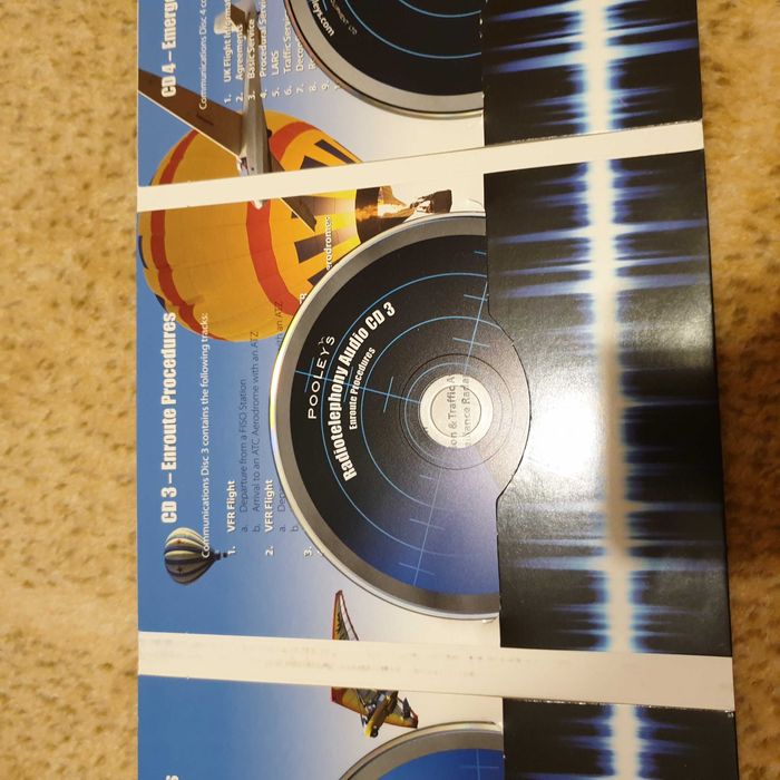 Kurs multimedialny Pooley’s Audio CDs – Communication (Lotnictwo)