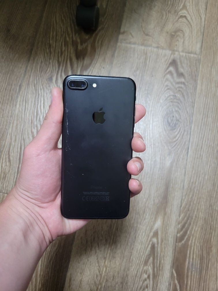 iPhone 7 plus 32 gb
