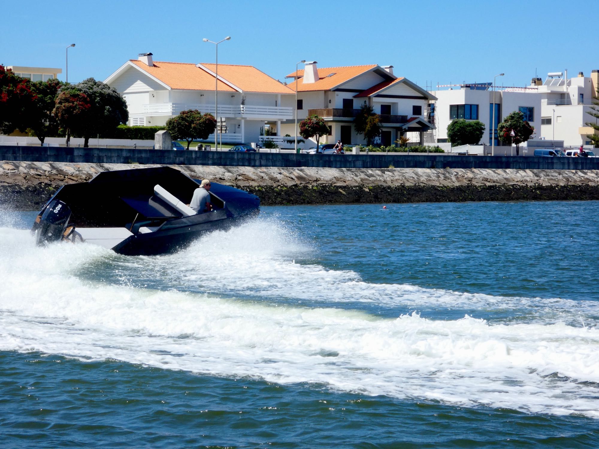 SP27 Spectro Yachts – Custom Made | 300HP Mercury Verado