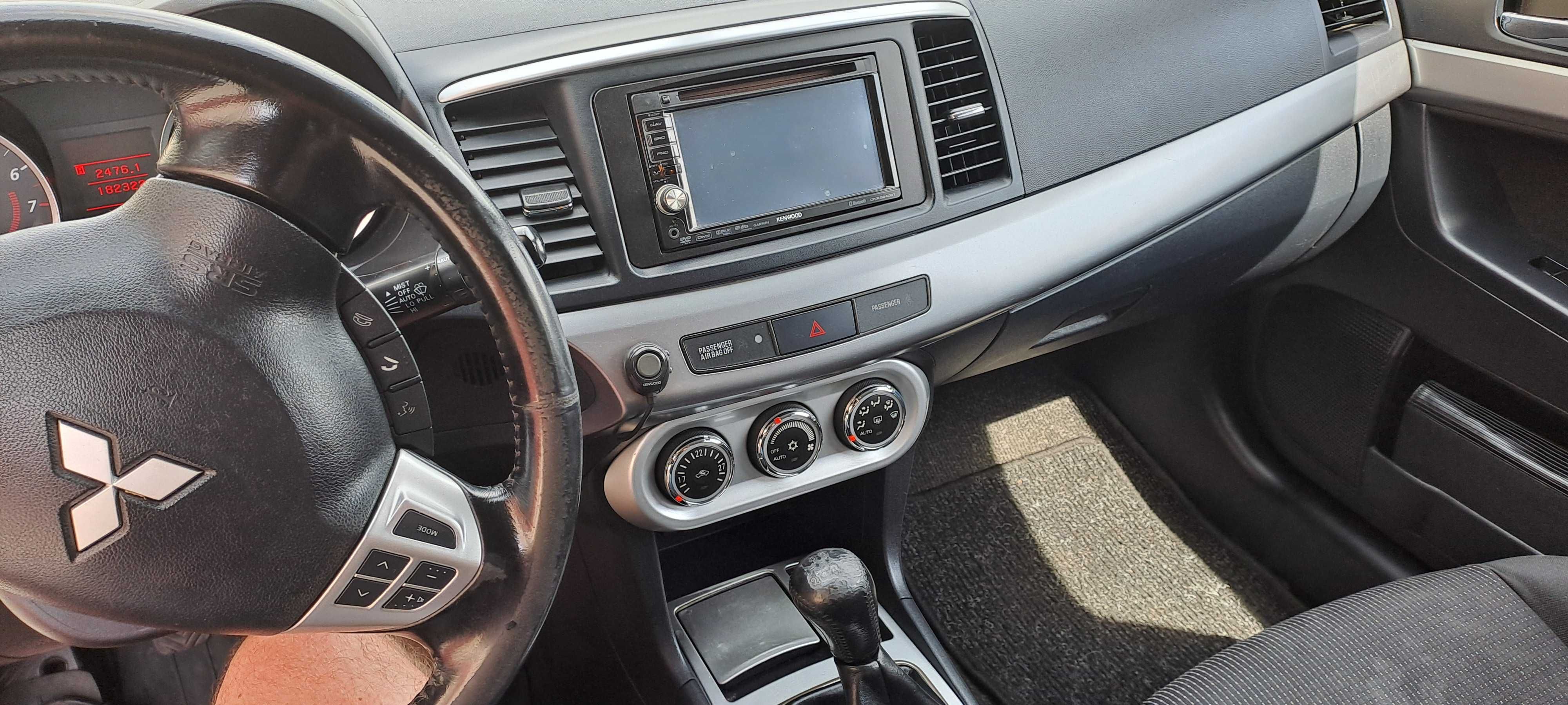 Mitsubishi Lancer 1.6 2011