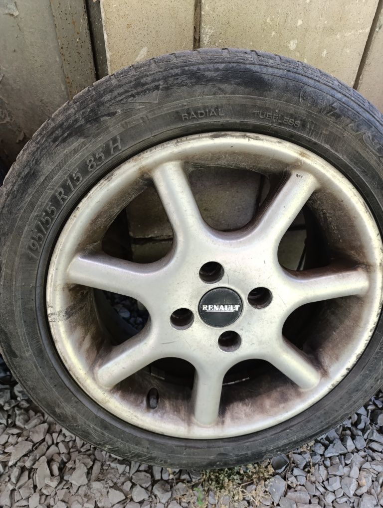 Felgi po renault Megane 1