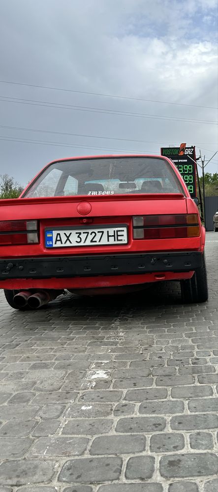 Корч Bmw е30 2.5l