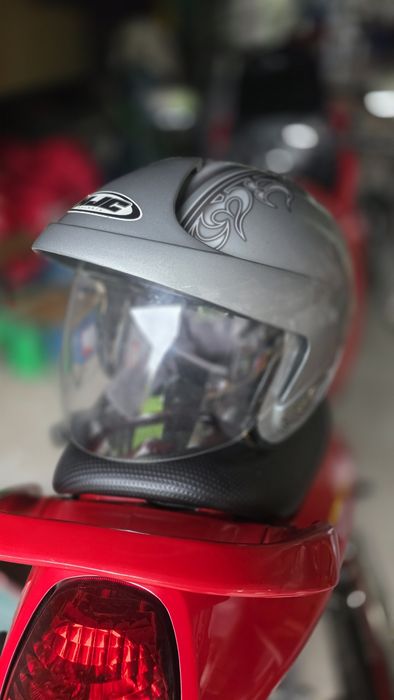 Kask motocyklowy HJC Męski rozm L malo używany