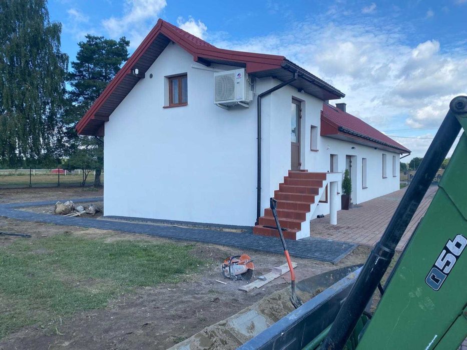 Siedlisko, gospodarstwo rolne w pięknej okolicy, dom ze stajnią