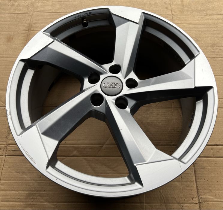 1x Felga 20 5x112 Audi A7 C8 8.5J x 20 ET30 aluminiowa Audi Sport 4K8