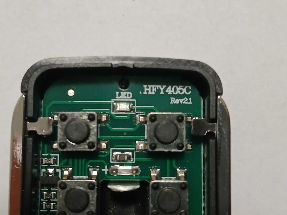 Pilot uniwersalny samokopiujący do bramy, garażu 433,92 MHz