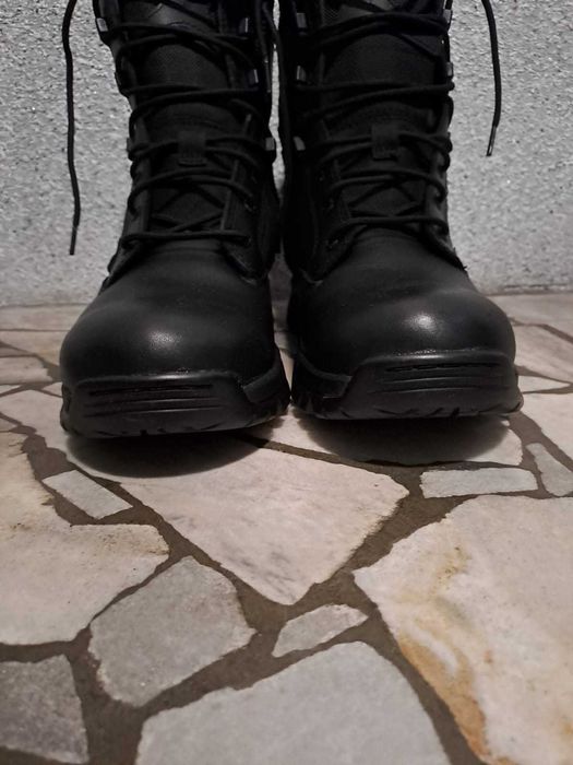 Czarne buty taktyczne