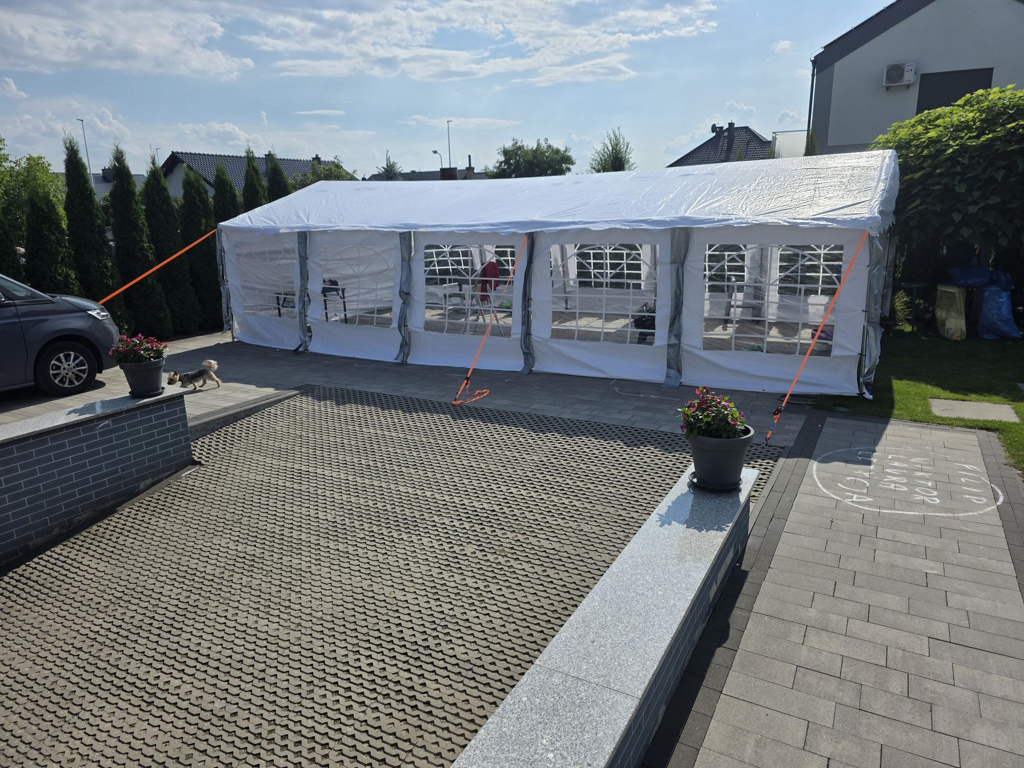 Na wynajem namiot imprezowy duży 5X10 z oświetleniem