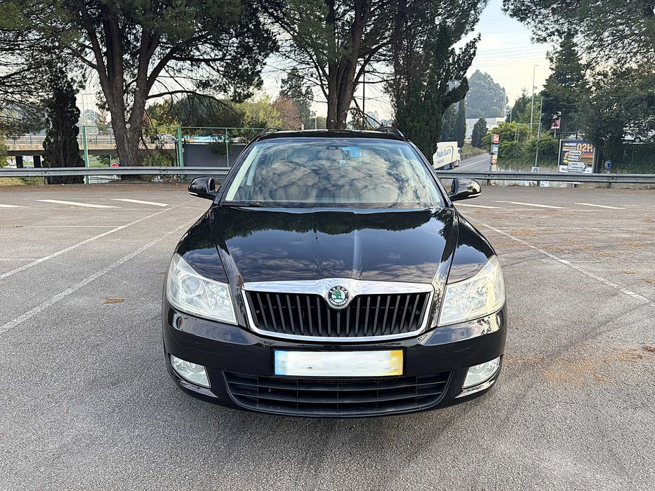 Skoda Octavia 1.6 Tdi SportLine C/Nova