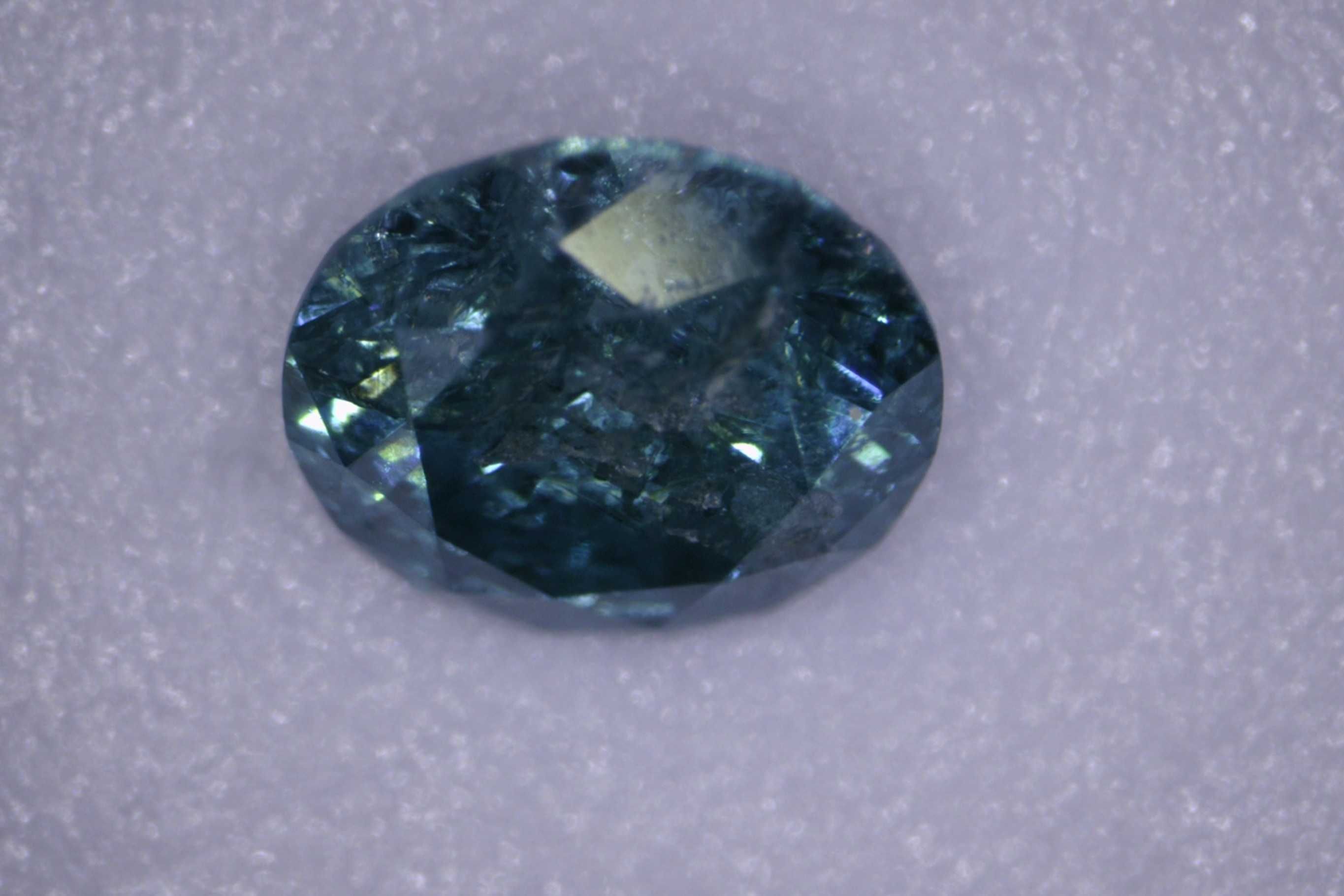 Diament 0.16ct Niebieski Brylant I3