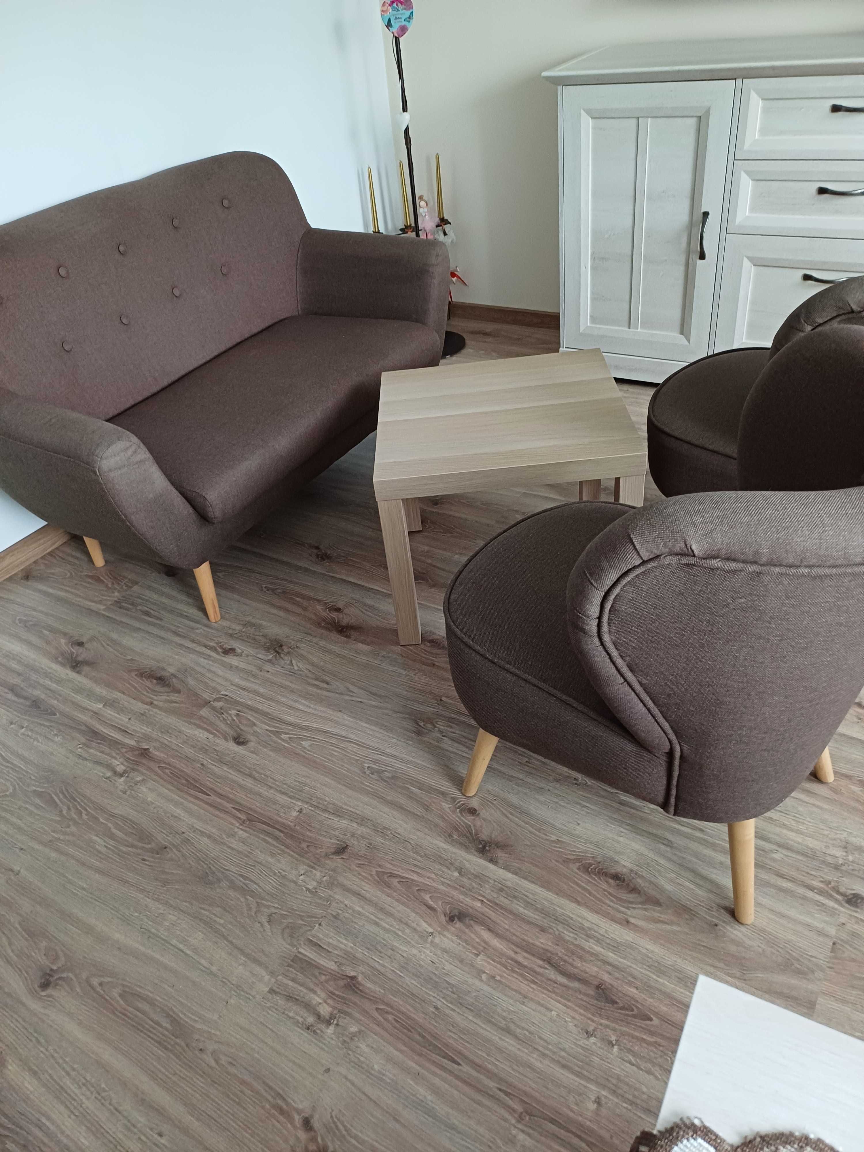 Sofa dwuosobowa, foteliki 2 szt. + stolik komplet Tanio