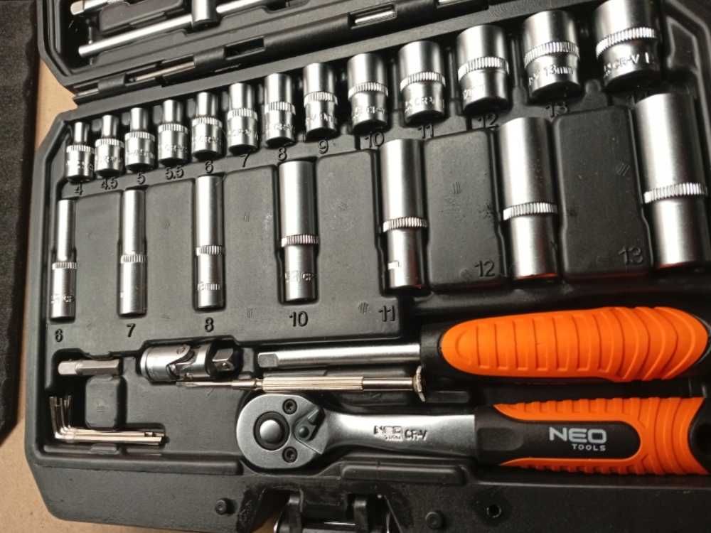 Zestaw Narzędzi Klucze Nasadowe NEO 55 el. 1/4” – Bity TORX + Walizka