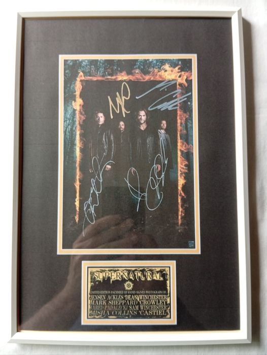 Moldura Série Supernatural Cast com Autógrafos (A4)