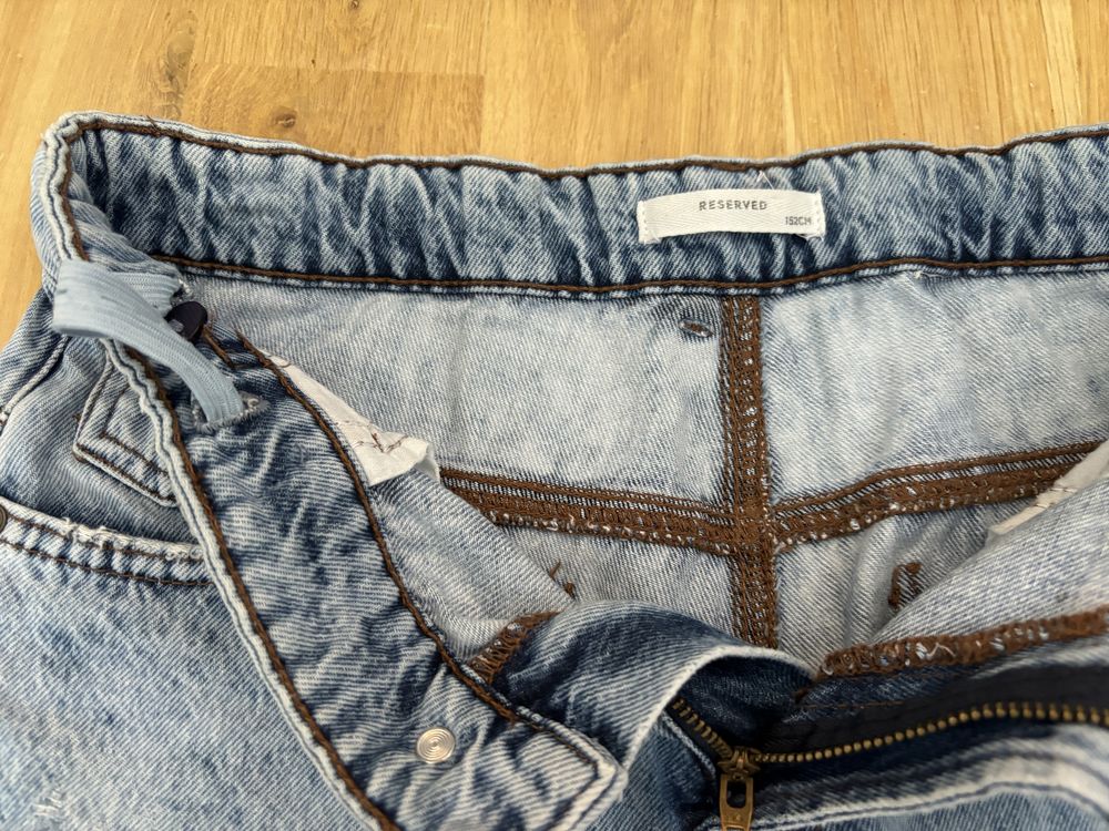 Krótkie spodenki jeansowe Reserved 152 cm