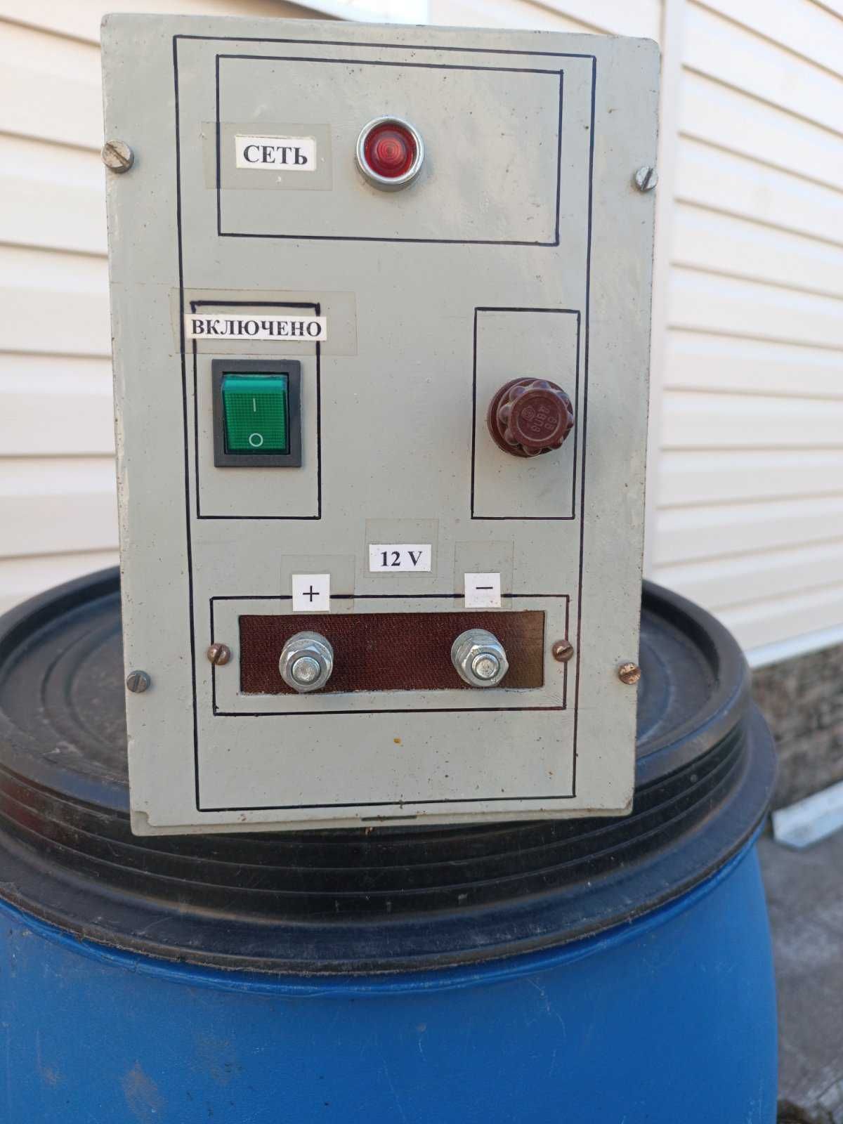 Перетворювач напруги з 220v на 12v