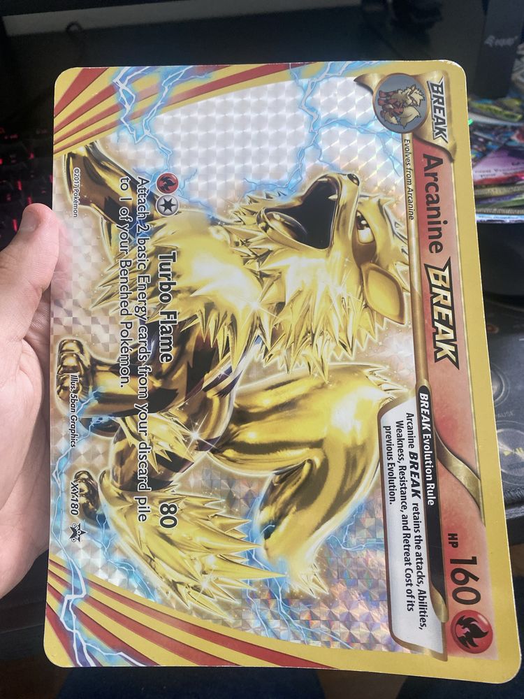 4 Cartas pokemon JUMBO