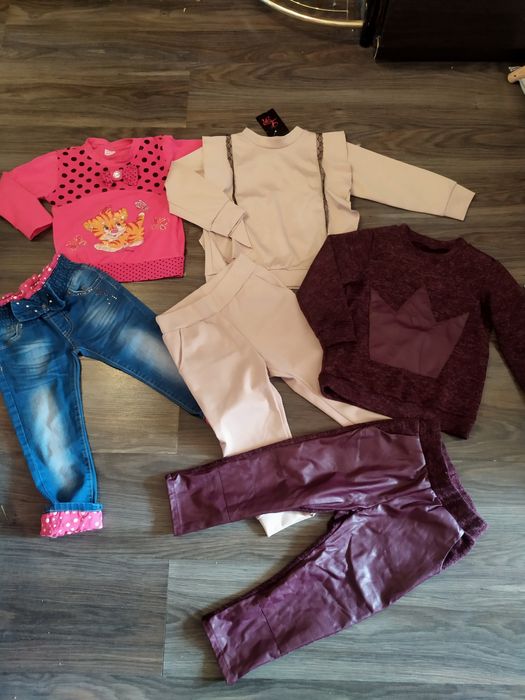 Детская одежда. Костюмы для девочек. Джинсы,лонгсливы, свитера.