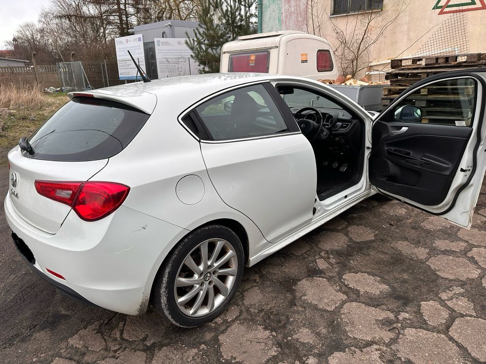 Części Alfa Romeo Giulietta 1.4 120 kolor 296/A