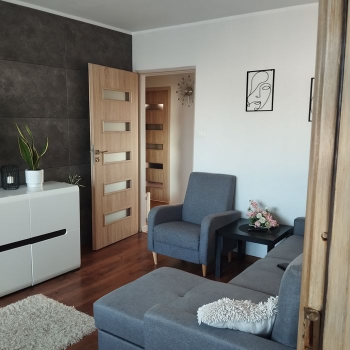 Sprzedam mieszkanie 3 pokoje,48m2, 4pietro