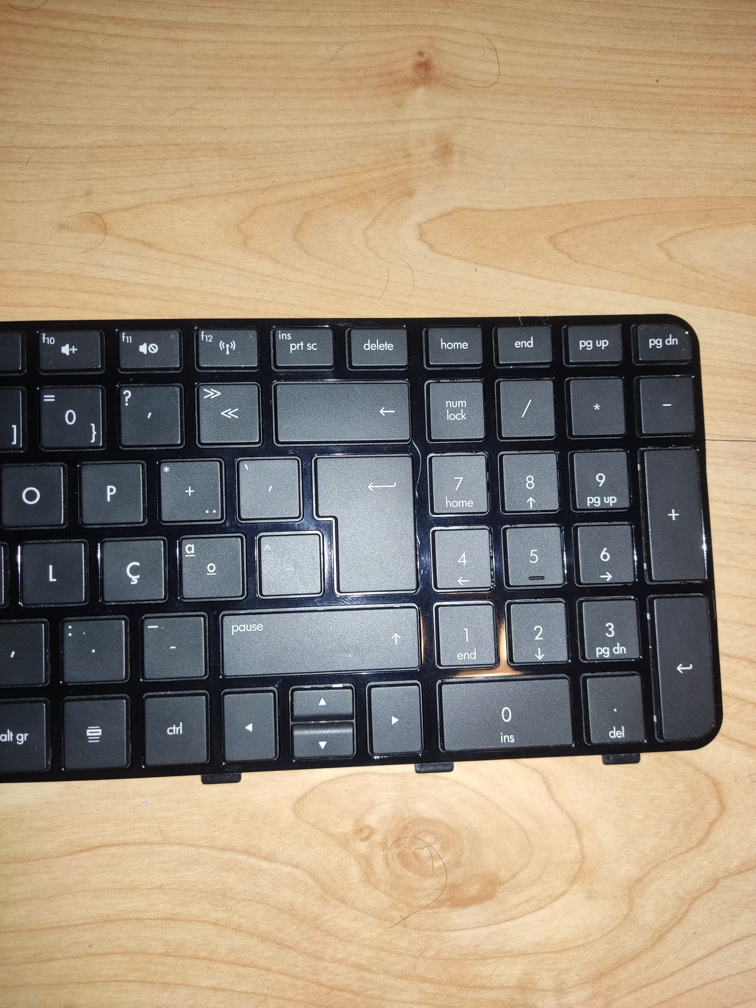 Teclado HP dv6-6xxx AVARIADO para aproveitamento de teclas