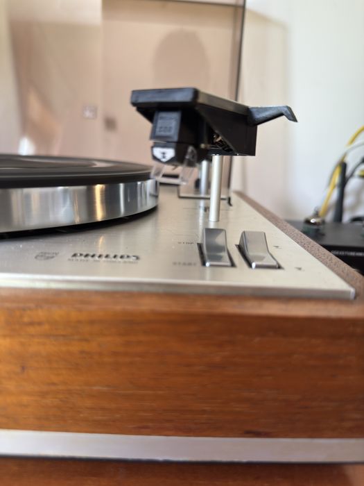 Gira Discos Philips 308