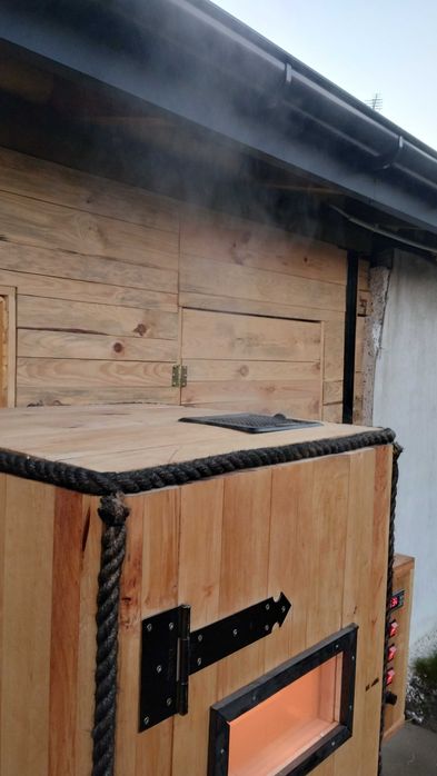 WĘDZARNIA ELEKTRYCZNA OCIEPLANA(zbudowana z drewna olchowego)