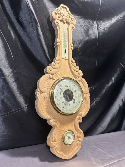 Barometr, higrometr, termometr – Rzeźbiona drewniana oprawa HMH 1994