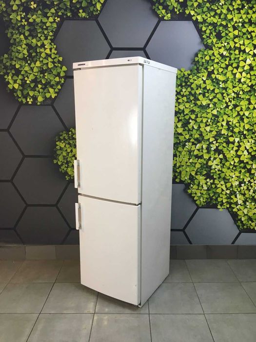 Холодильник LIEBHERR з Німеччини. Обслугований Гарантія Серія CZ348