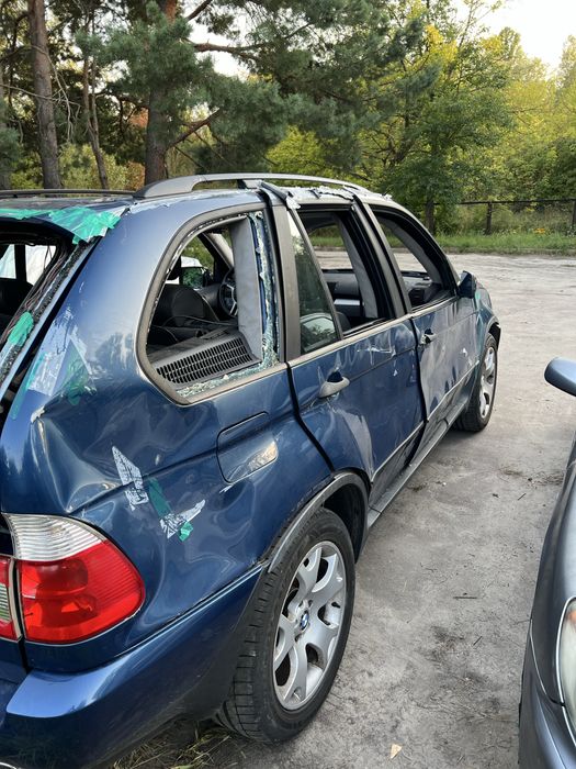 Продам BMW X5 E53