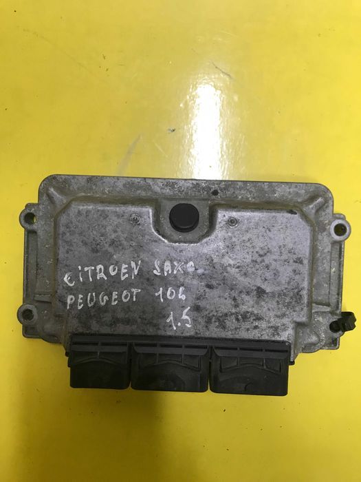Блок управління двигуном Peugeot 106 0281001839