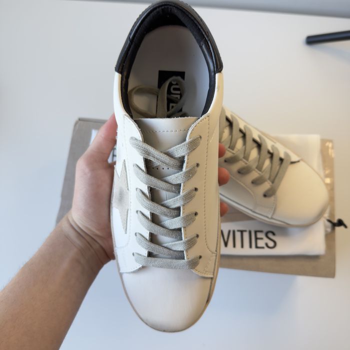 Golden goose superstar