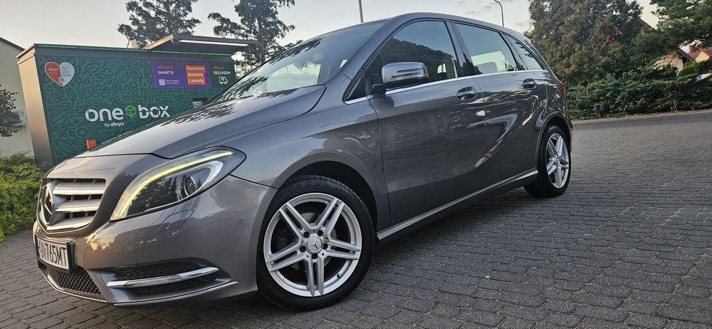 Mercedes-Benz Klasa B 1.6-122KM*Ksenon*Czujniki parkowania*Grzane fotele*El.fotel*2 kluczyki