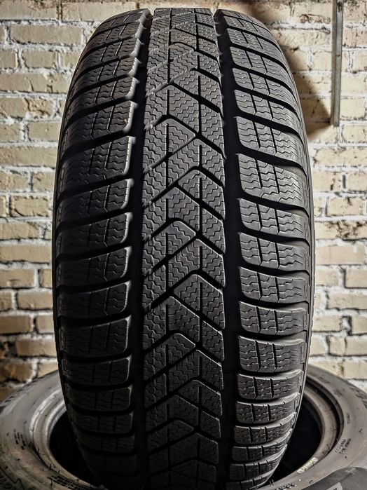 225/55r17 Pirelli | 2024 | 8.5mm | Стан нових | Преміум зимові шини