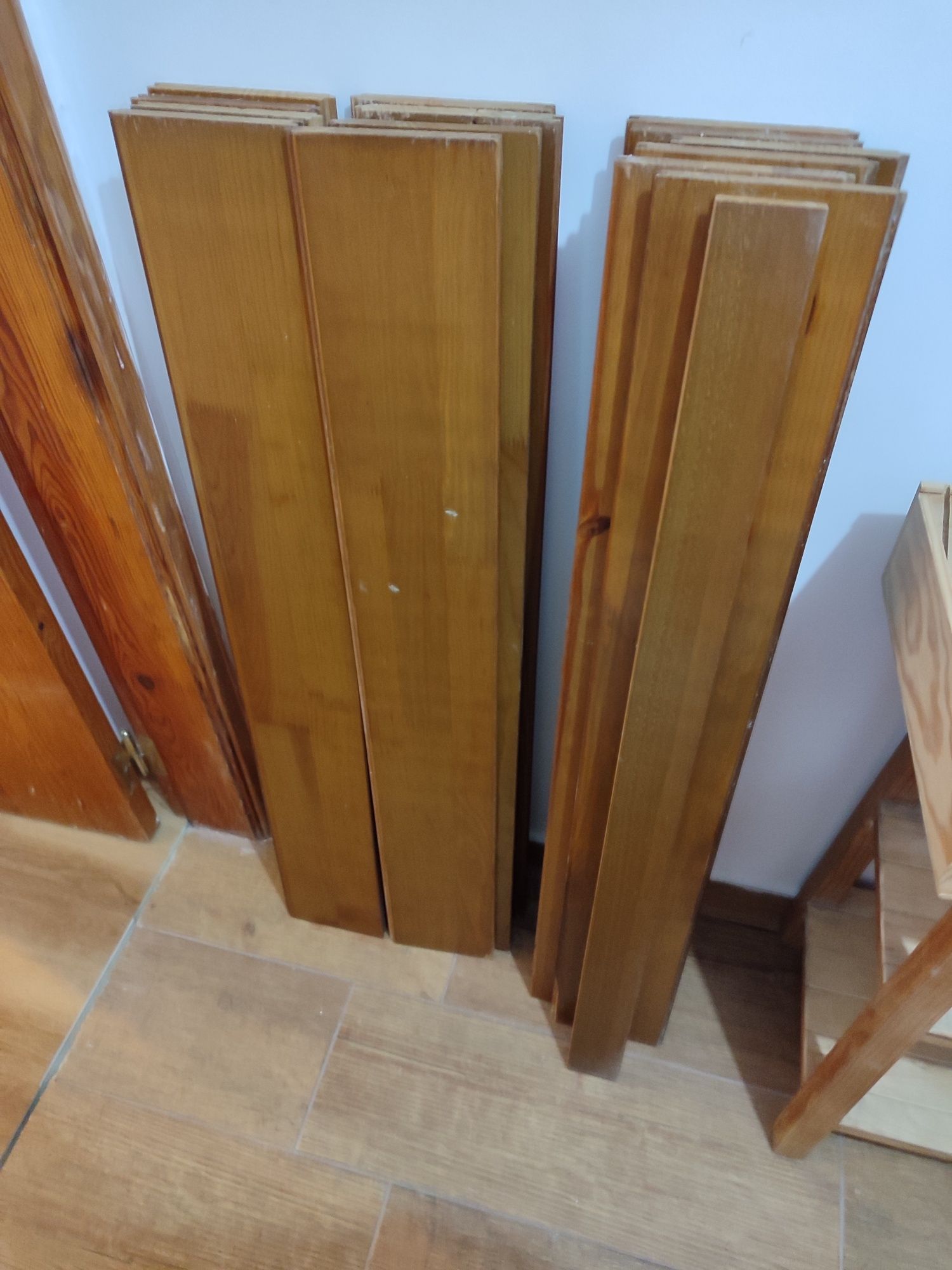 Cama dupla em madeira